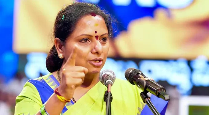 తెలంగాణ రాజకీయాల్లో కొత్త పార్టీపై ఆసక్తి పెరుగుతోంది