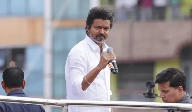 రెబల్ ఎమ్మెల్యేలకు క్యాబినెట్ బెర్త్‌లపై టీవీకే క్లారిటీ