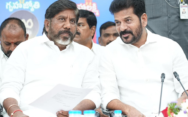 కేరళ సీఎం ప్రమాణ స్వీకారానికి తెలంగాణ సీఎం రేవంత్ రెడ్డి హాజరు