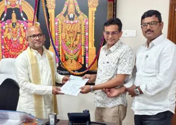 తిరుమలలో టీటీడీకి రూ.1.03 కోట్లు డొనేషన్ అందజేసిన భక్తుడు