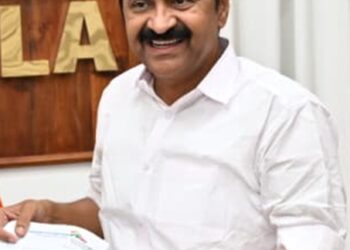 కేరళ సీఎంగా వీడీ సతీశన్ ప్రమాణ స్వీకారం
