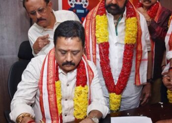 ఫిల్మ్ డెవలప్మెంట్ కార్పొరేషన్ చైర్మన్‌గా పి. భరత్ భూషణ్ ప్రమాణ స్వీకారం