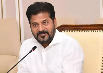 క్షేత్రస్థాయి కార్యకర్తలను ప్రతి 10 రోజులకు ఒకసారి కలుస్తానని సీఎం రేవంత్రెడ్డి ప్రకటన