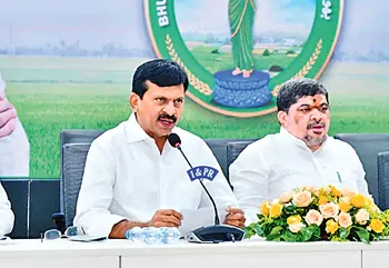భారాస హయాం అక్రమాలపై సీబీఐ దర్యాప్తు.. కేబినెట్ కీలక నిర్ణయం
