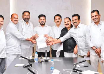 భూసేకరణ ప్రక్రియ వేగంగా పూర్తి చేయాలని అధికారులకు ఆదేశాలు