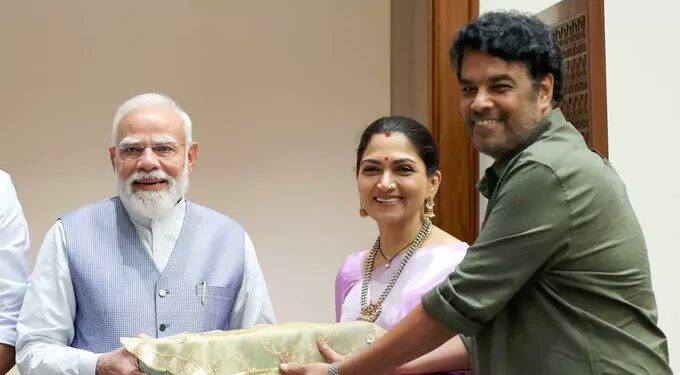 కుమార్తె వివాహానికి ప్రధాని మోదీని ఆహ్వానించిన ఖుష్బూ కుటుంబం