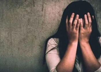 మద్యం తాగించి యువతిపై దారుణం