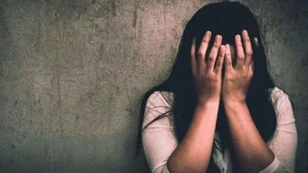 మద్యం తాగించి యువతిపై దారుణం