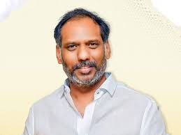 విద్యుత్ సమస్యలపై ట్రాన్స్కో అధికారులతో మంత్రి సమీక్ష