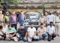 అర్ధరాత్రి వేటగాళ్ల హడావుడి