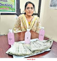 భవన నిర్మాణ అనుమతుల కోసం లంచం తీసుకుంటూ అరెస్ట్