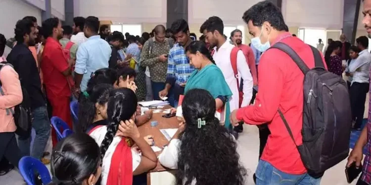 ఐటీఐతో ఉద్యోగాలకు బంగారు భవిష్యత్