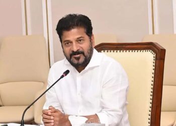 మెట్రో ఫేజ్‌-2 అనుమతుల కోసం ఢిల్లీకి సీఎం రేవంత్