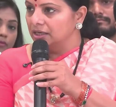భగీరథ్కు లుక్ అవుట్ నోటీసులు జారీ చేయాలి: కవిత