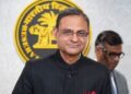 పెట్రోల్, డీజిల్ ధరలు పెరగొచ్చు: ఆర్‌బీఐ గవర్నర్ సంజయ్ మల్హోత్రా
