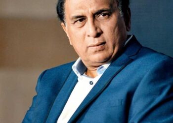 ధోని ఆడటం కష్టమే: సునీల్ గావస్కర్ వ్యాఖ్యలు
