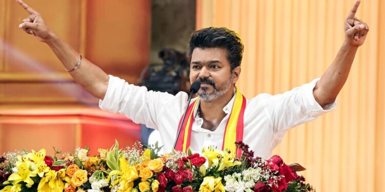 చారిత్రాత్మక గెలుపు.. సినీ ప్రముఖుల స్పందన