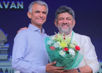 డీకే శివకుమార్‌కు సొంత పార్టీలో అసంతృప్తి తలనొప్పులు