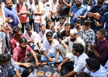 నీట్-యూజీ లీక్‌పై నిరసనగా సీజేపీ వినూత్న “డైపర్ విరాళాల” కార్యక్రమం
