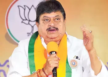 రాజకీయ లాభాల కోసమే ప్రతిపక్షాల విమర్శలు: రామచందర్రావు