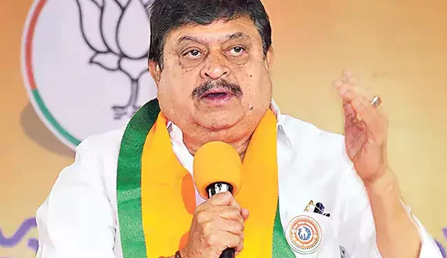రాజకీయ లాభాల కోసమే ప్రతిపక్షాల విమర్శలు: రామచందర్రావు