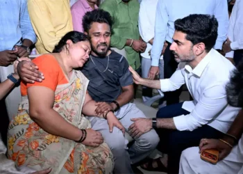 విశాఖ ఉక్కు బాధిత కుటుంబాలకు శాశ్వత అండ: మంత్రి నారా లోకేశ్