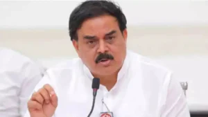 9 ఏళ్ల నిరీక్షణకు తెర – గంటల్లోనే రేషన్ కార్డు అందించిన మంత్రి నాదెండ్ల