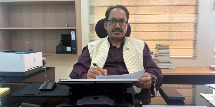 పీసీసీఎఫ్‌-హెచ్‌ఓఎఫ్‌ఎఫ్‌గా వినయ్‌కుమార్‌కు అదనపు బాధ్యతలు అప్పగింపు