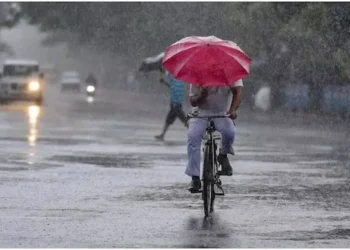 తెలంగాణలో బుధ, గురువారాల్లో భారీ వర్షాలు.. పలు జిల్లాలకు ఆరెంజ్ అలర్ట్