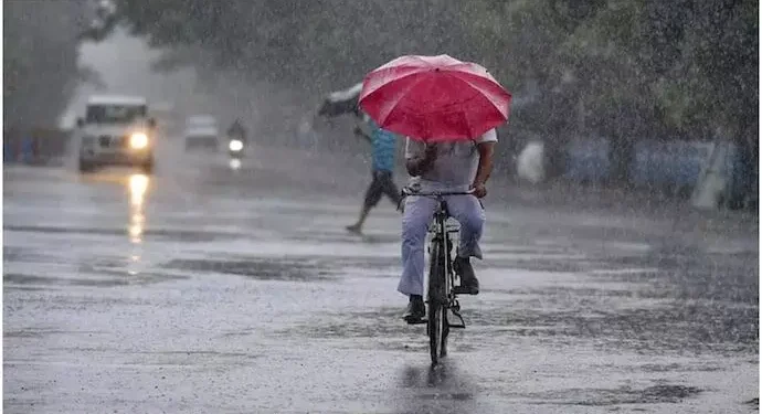 తెలంగాణలో బుధ, గురువారాల్లో భారీ వర్షాలు.. పలు జిల్లాలకు ఆరెంజ్ అలర్ట్