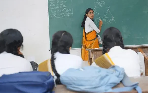 టెట్ లేకున్నా కేజీబీవీ పోస్టులకు దరఖాస్తు చేసుకోవచ్చు