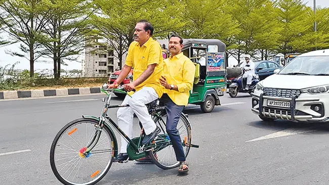 ప్రపంచ పర్యావరణ దినోత్సవం సందర్భంగా సైకిల్ వినియోగిద్దాం..