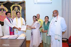 SV అన్నప్రసాదం ట్రస్టుకు రూ.20 లక్షల విరాళం… ప్రాణదాన ట్రస్టుకు మరో రూ.10 లక్షలు అందజేత