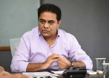 రేవంత్‌రెడ్డి రెగ్యులర్ సీఎం కాదని కేటీఆర్ విమర్శ