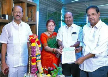 హైదరాబాద్కు చెందిన సాఫ్ట్వేర్ ఇంజనీర్ భూరం తిరుమల దీక్షిత్ టీటీడీ అన్నదానం ట్రస్టుకు రూ.10 లక్షల విరాళం