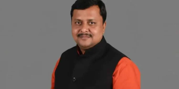 తెలంగాణను కాంగ్రెస్‌ దిల్లీ దర్బార్‌కు ఏటీఎంగా మార్చిందని భాజపా అధ్యక్షుడు నితిన్‌ నబీన్‌ విమర్శ