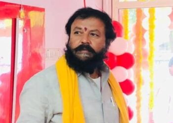 చింతమనేని కుటుంబంపై వ్యాఖ్యలు.. న్యాయవాది ఈడ్పుగంటి శ్రీనివాసబాబు అరెస్ట్