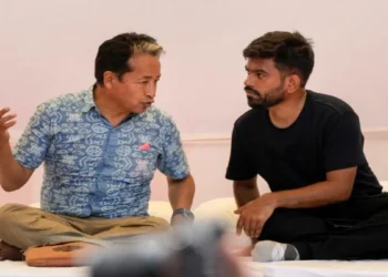 దిల్లీలో నిరసనలు ఉద్ధృతం.. సోనమ్ వాంగ్‌చుక్ నిరాహార దీక్ష ప్రారంభం