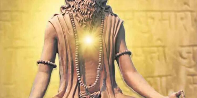 ఆదియోగి పతంజలి మహర్షి చరిత్ర: యోగ పితామహుడి జీవిత విశేషాలు మరియు బోధనలు