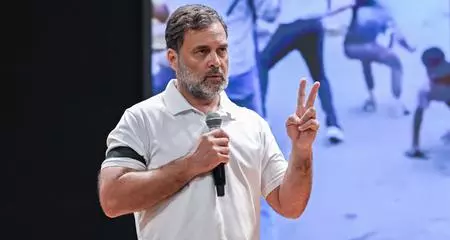 విద్యార్థులను హెచ్చరించడంపై యూనివర్సిటీలపై రాహుల్ ఆగ్రహం 1 విద్యార్థులను హెచ్చరించడంపై యూనివర్సిటీలపై రాహుల్ ఆగ్రహం