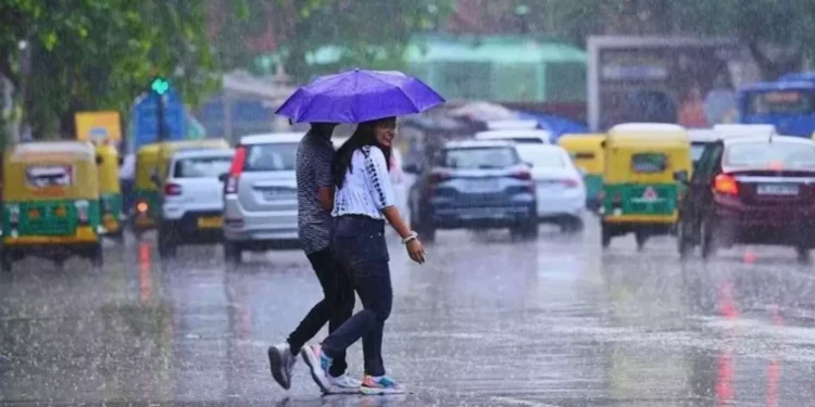 వాయుగుండం ప్రభావంతో తెలంగాణలో విస్తారంగా వర్షాలు