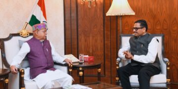 గవర్నర్‌ను కలిసిన సీఎస్‌ సంజయ్‌ జాజు.. పరిపాలన అంశాలపై చర్చ