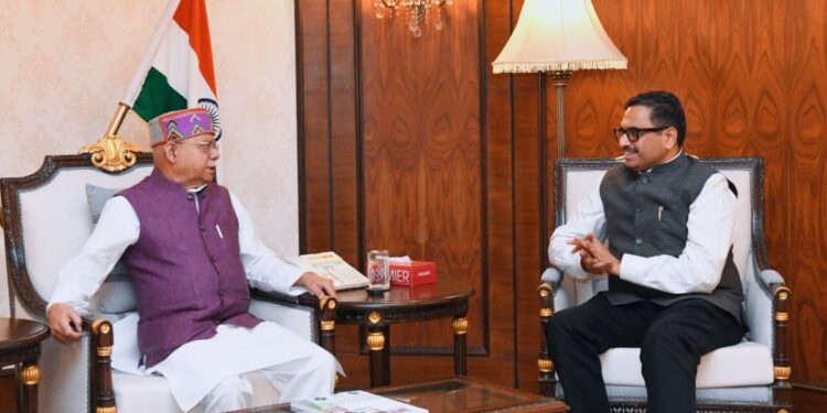 గవర్నర్‌ను కలిసిన సీఎస్‌ సంజయ్‌ జాజు.. పరిపాలన అంశాలపై చర్చ