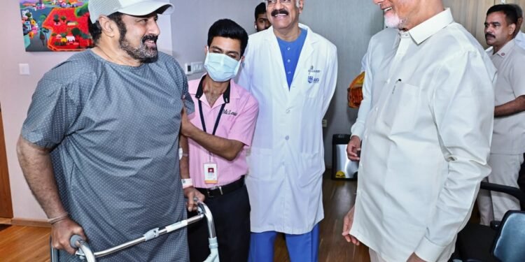బాలకృష్ణకు శస్త్రచికిత్స.. ఆసుపత్రికి వెళ్లి పరామర్శించిన సీఎం చంద్రబాబు 1 బాలకృష్ణకు శస్త్రచికిత్స.. ఆసుపత్రికి వెళ్లి పరామర్శించిన సీఎం చంద్రబాబు