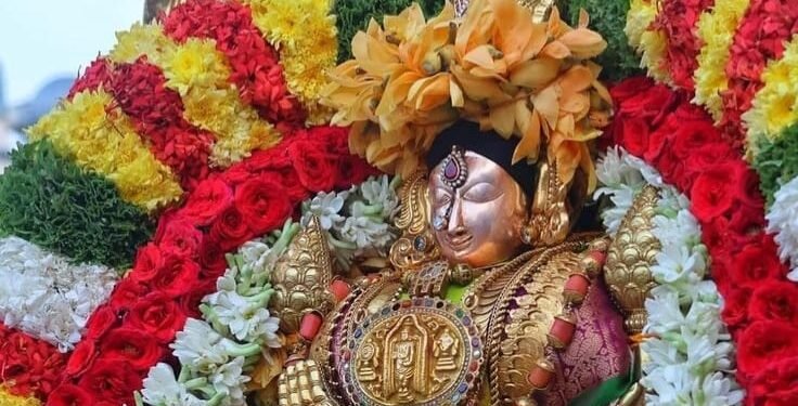 తిరుమలలో కొనసాగుతున్న భక్తుల రద్దీ.. 1 తిరుమలలో కొనసాగుతున్న భక్తుల రద్దీ..