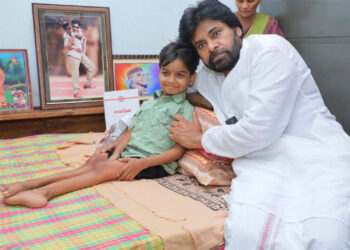 పవన్‌ కల్యాణ్‌ అభిమాని నిరంజన్‌ కన్నుమూత.. అభిమానుల్లో విషాదం