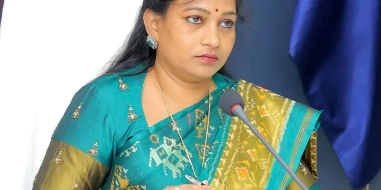 గుంటూరు మహిళపై దాడి ఘటన.. హోం మంత్రి అనిత ఆగ్రహం