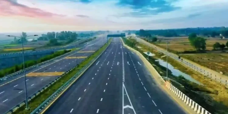 హైదరాబాద్-విజయవాడ హైవే నిర్వహణకు మూడు ఏజెన్సీలు 1 హైదరాబాద్-విజయవాడ హైవే నిర్వహణకు మూడు ఏజెన్సీలు