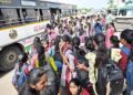 ఆదిలాబాద్ నిరాల గ్రామంలో విద్యార్థుల రవాణా కష్టాలు 17 ఆదిలాబాద్ నిరాల గ్రామంలో విద్యార్థుల రవాణా కష్టాలు