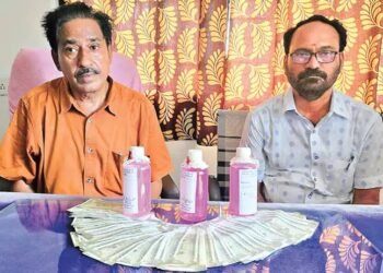 లంచం తీసుకుంటూ పట్టుబడ్డ నీటిపారుదల శాఖ ఇద్దరు ఇంజినీర్లు